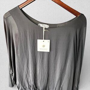 NWT Cobblestone Living 100% Silk Made in Italy Draped Batwing Blouse OS Taupe